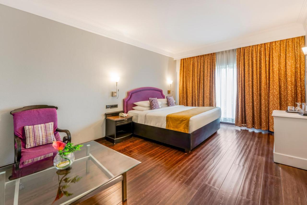 Hotel Royal Orchid Bengaluru Zewnętrze zdjęcie