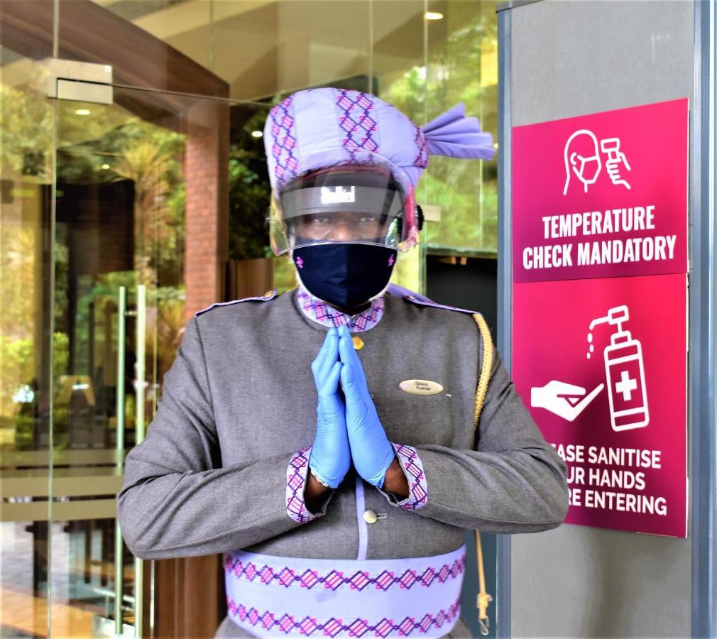 Hotel Royal Orchid Bengaluru Zewnętrze zdjęcie