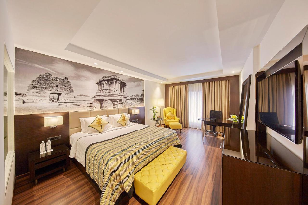 Hotel Royal Orchid Bengaluru Zewnętrze zdjęcie
