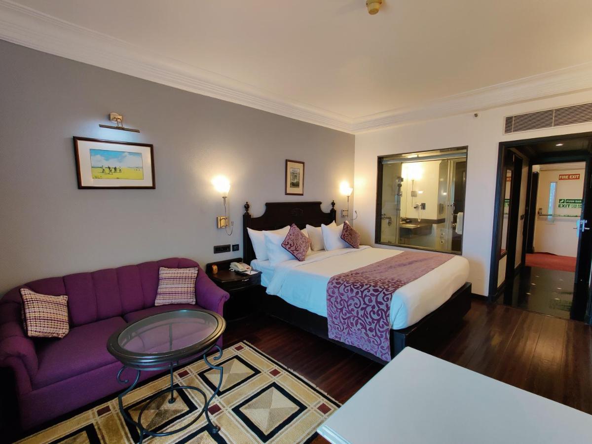 Hotel Royal Orchid Bengaluru Zewnętrze zdjęcie