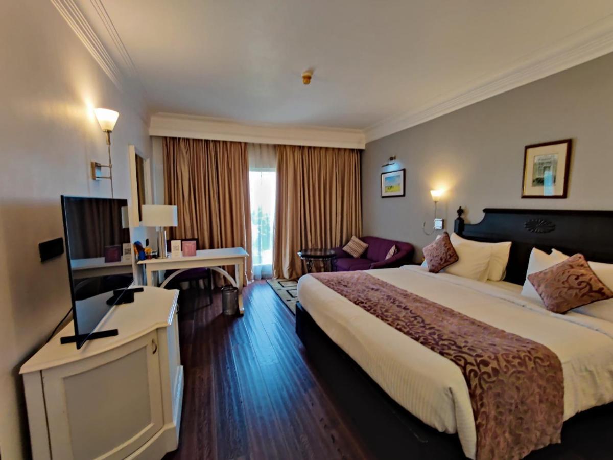 Hotel Royal Orchid Bengaluru Zewnętrze zdjęcie