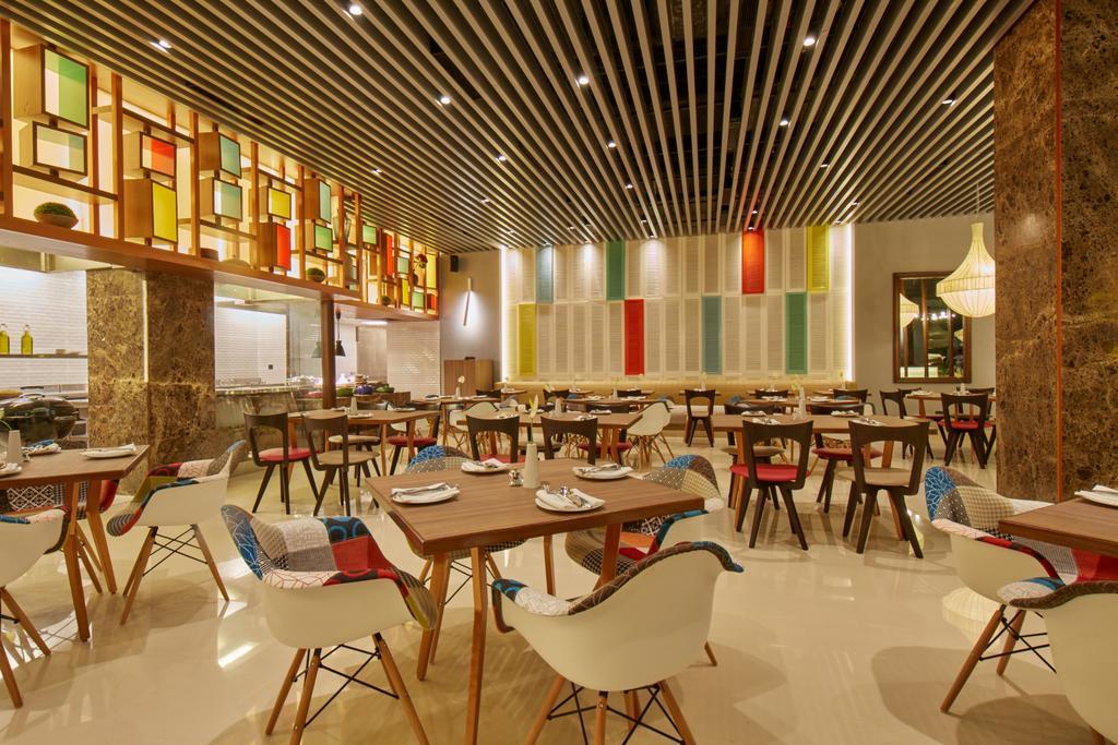 Hotel Royal Orchid Bengaluru Zewnętrze zdjęcie